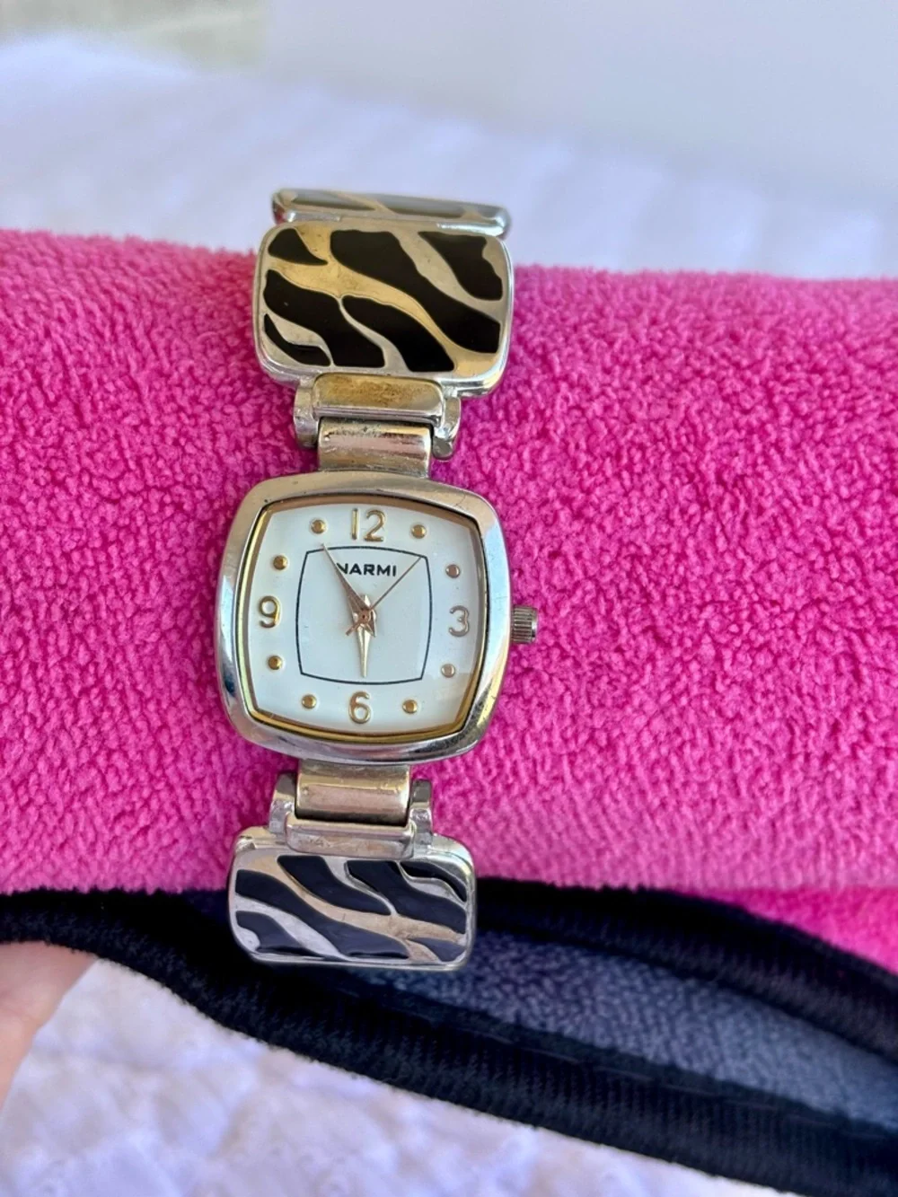 Vintage Narmi Zebra Cuff Watch Silver Black‎ Hinged Bangle New Battery